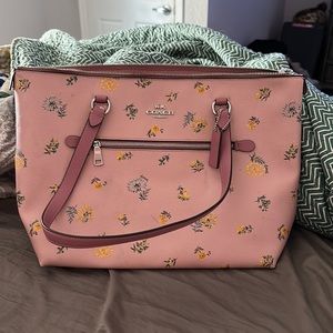 Coach daisy tote